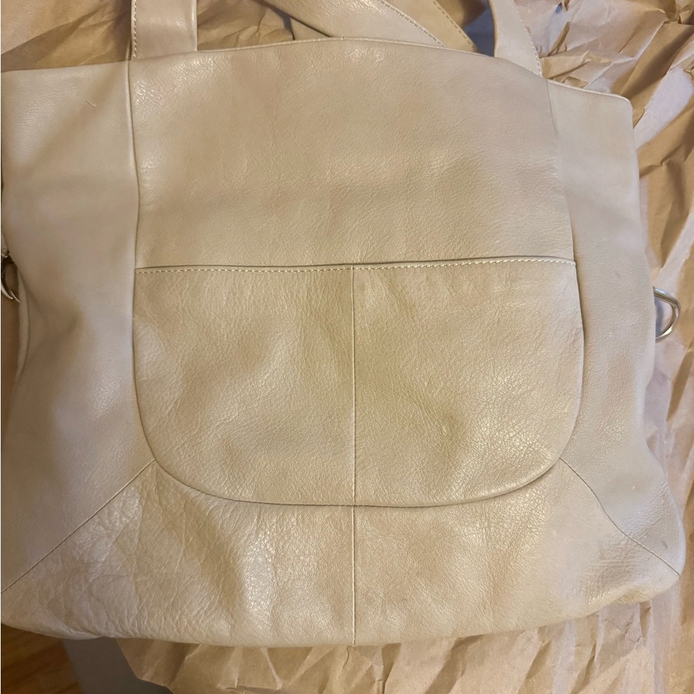 HOBO taupe leather bag like new!